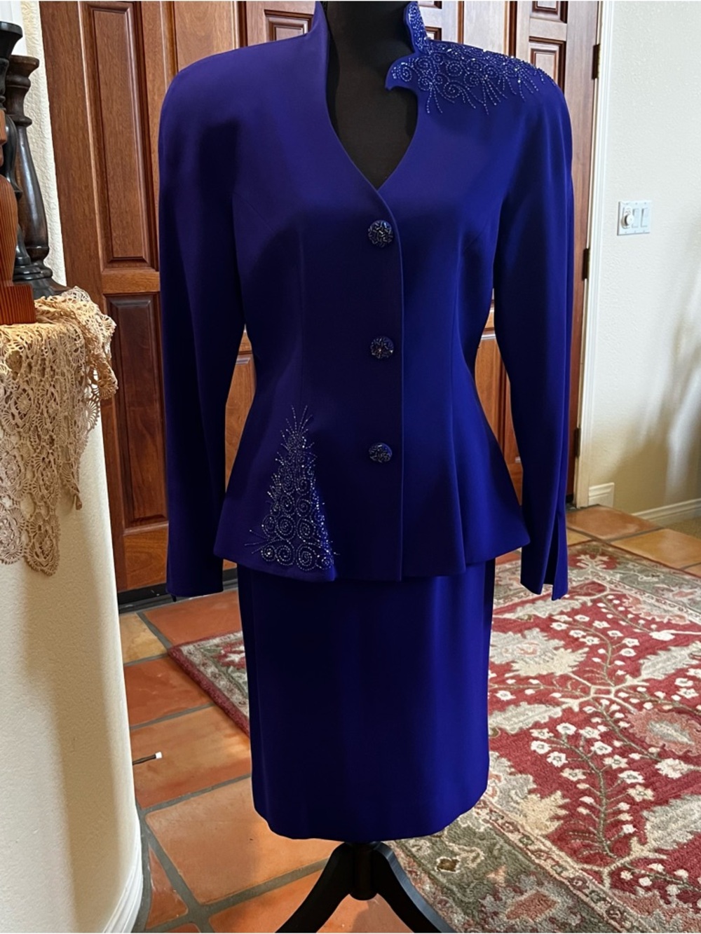 Day Mor Couture Vintage Evening Wear, Jacket snd Skirt Set, Size 8 Purple Beaded